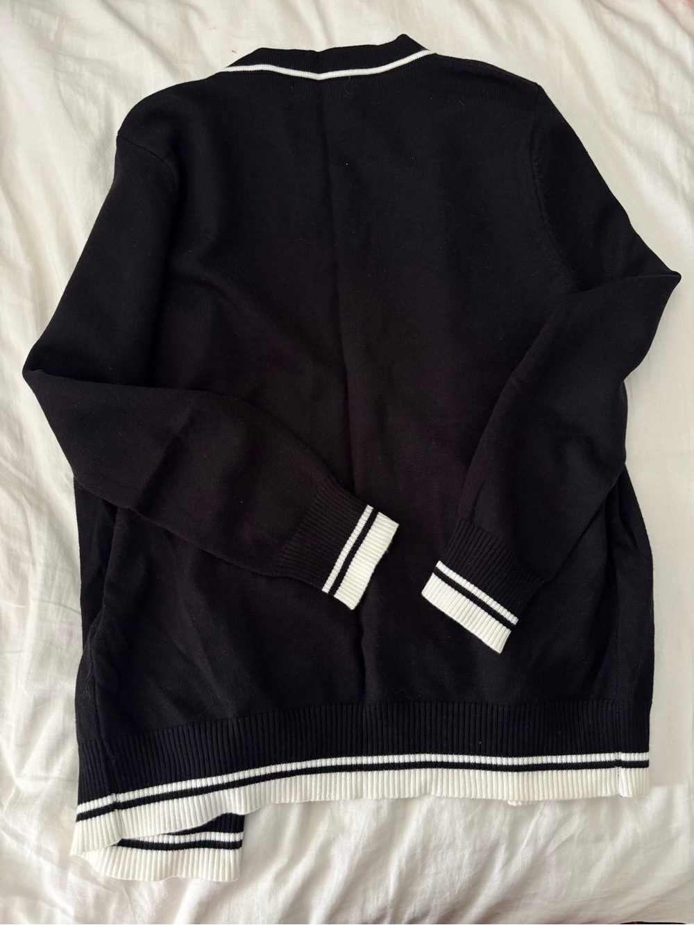 Designer Inspired Cardigan π€ - Picture 4 of 4